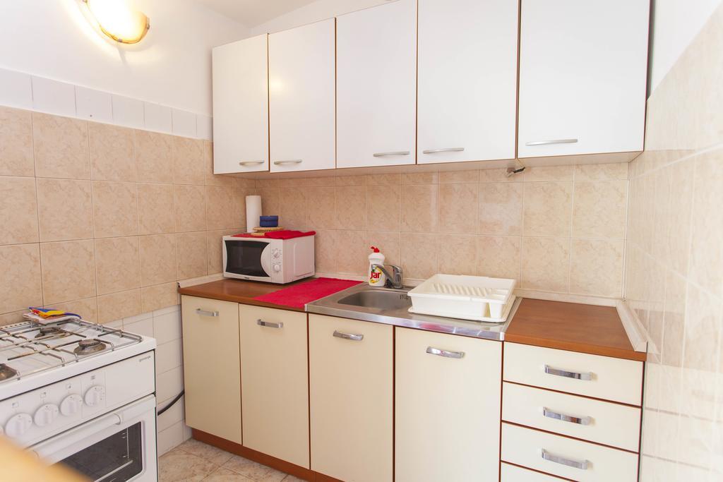 Carolija Apartment Makarska Quarto foto