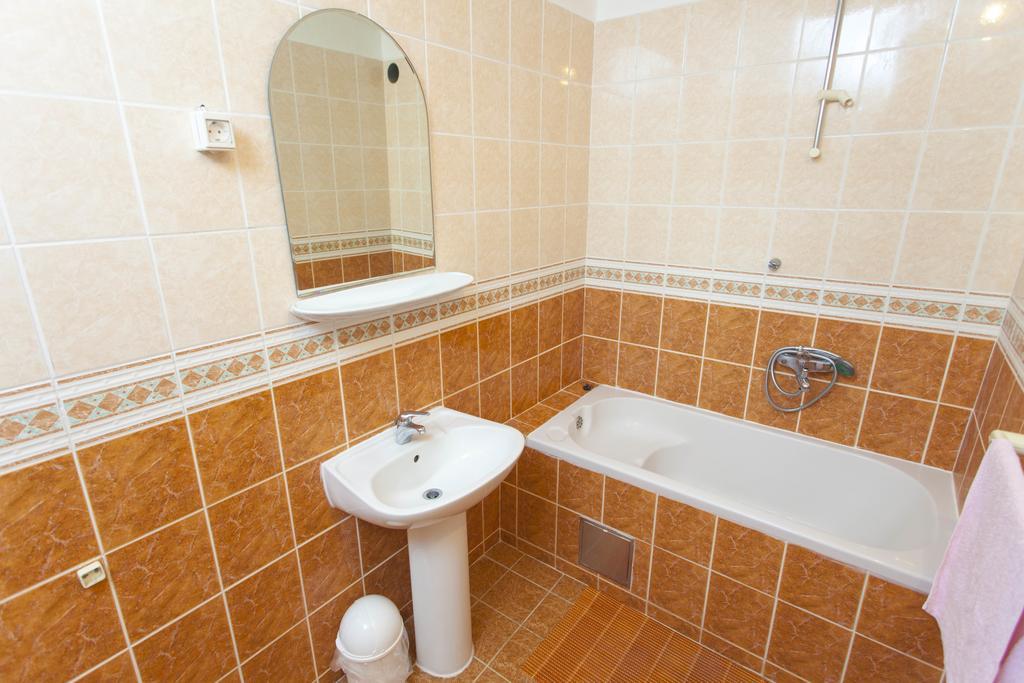 Carolija Apartment Makarska Quarto foto