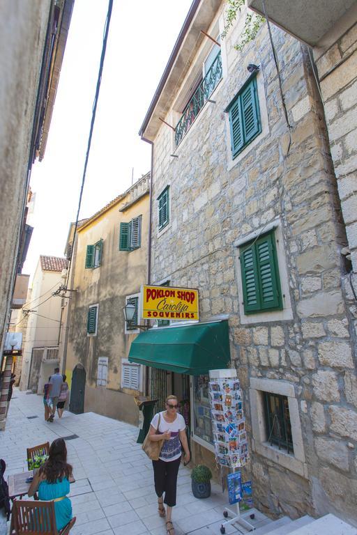 Carolija Apartment Makarska Quarto foto