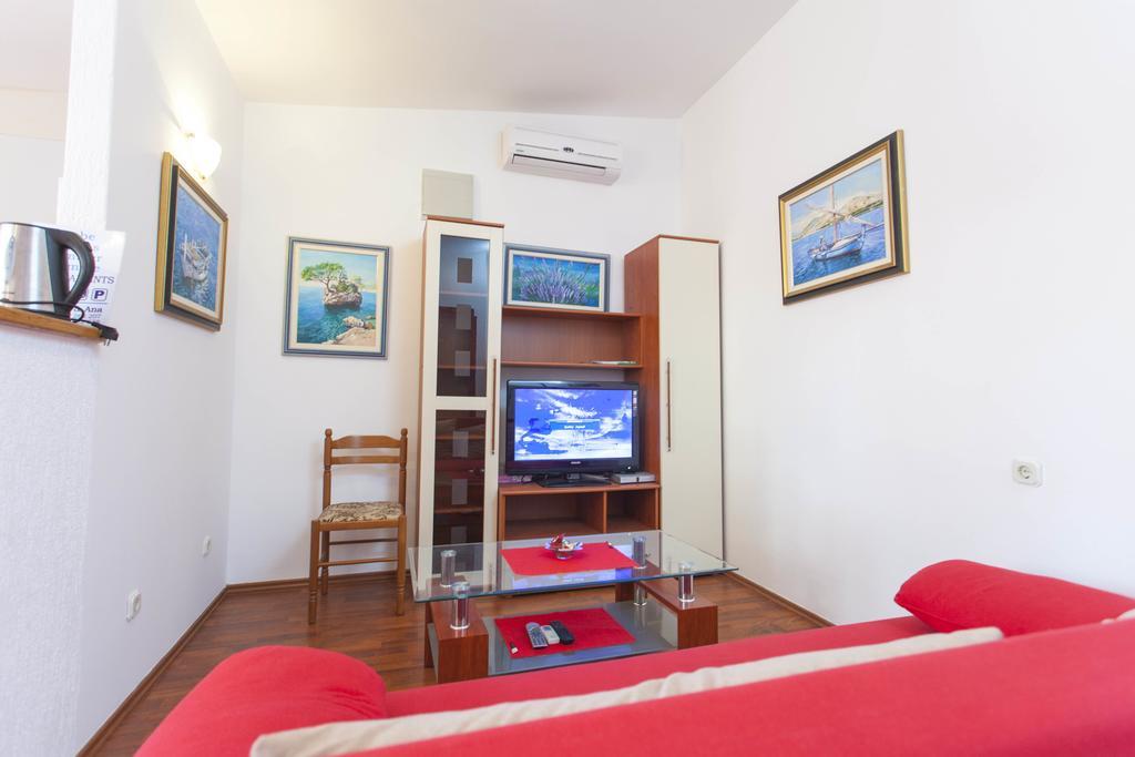 Carolija Apartment Makarska Quarto foto